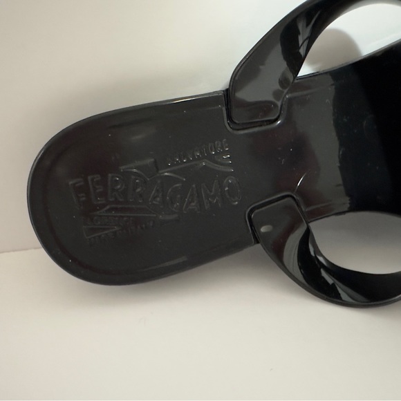 Salvatore Ferragamo Pandy Sandals - Picture 4 of 7